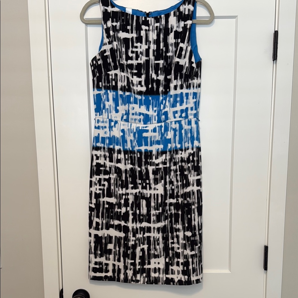 Maggy London Abstract Print Sleeveless Dress - Black, White, and Blue